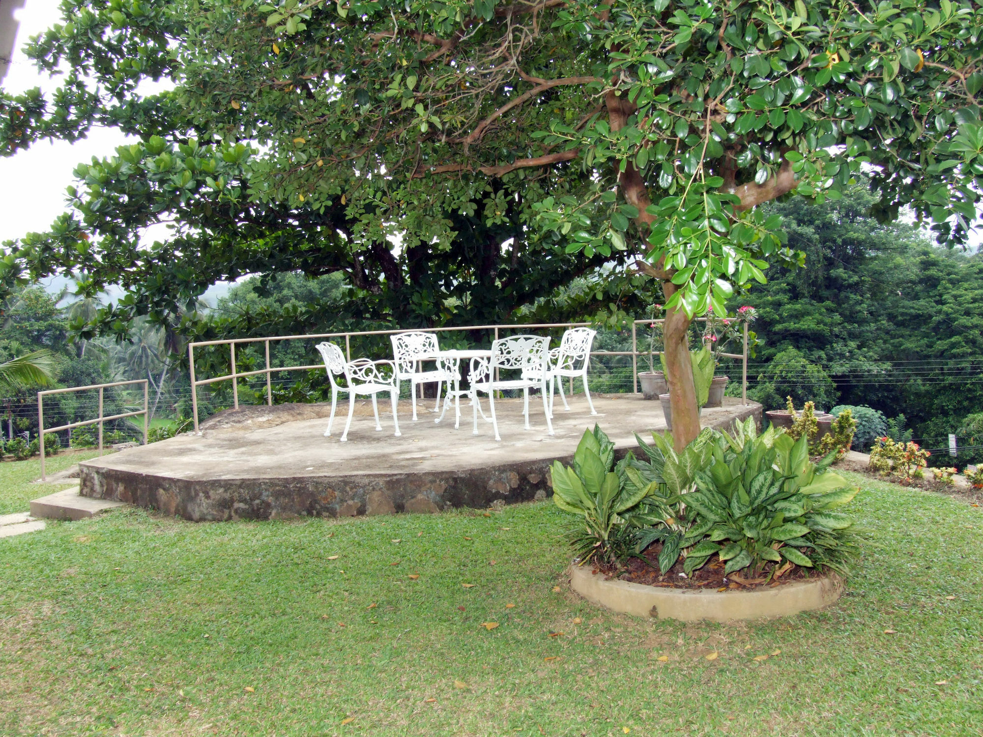 Serene Villa Ratnapura Exterior photo